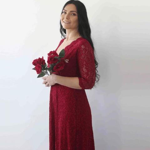 Abito bordeaux con corpetto in pizzo e maniche a tre quarti. - Because I'm Different shop