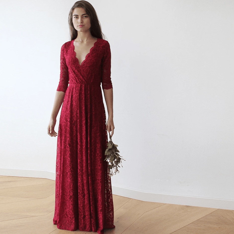 Abito bordeaux con corpetto in pizzo e maniche a tre quarti. - Because I'm Different shop