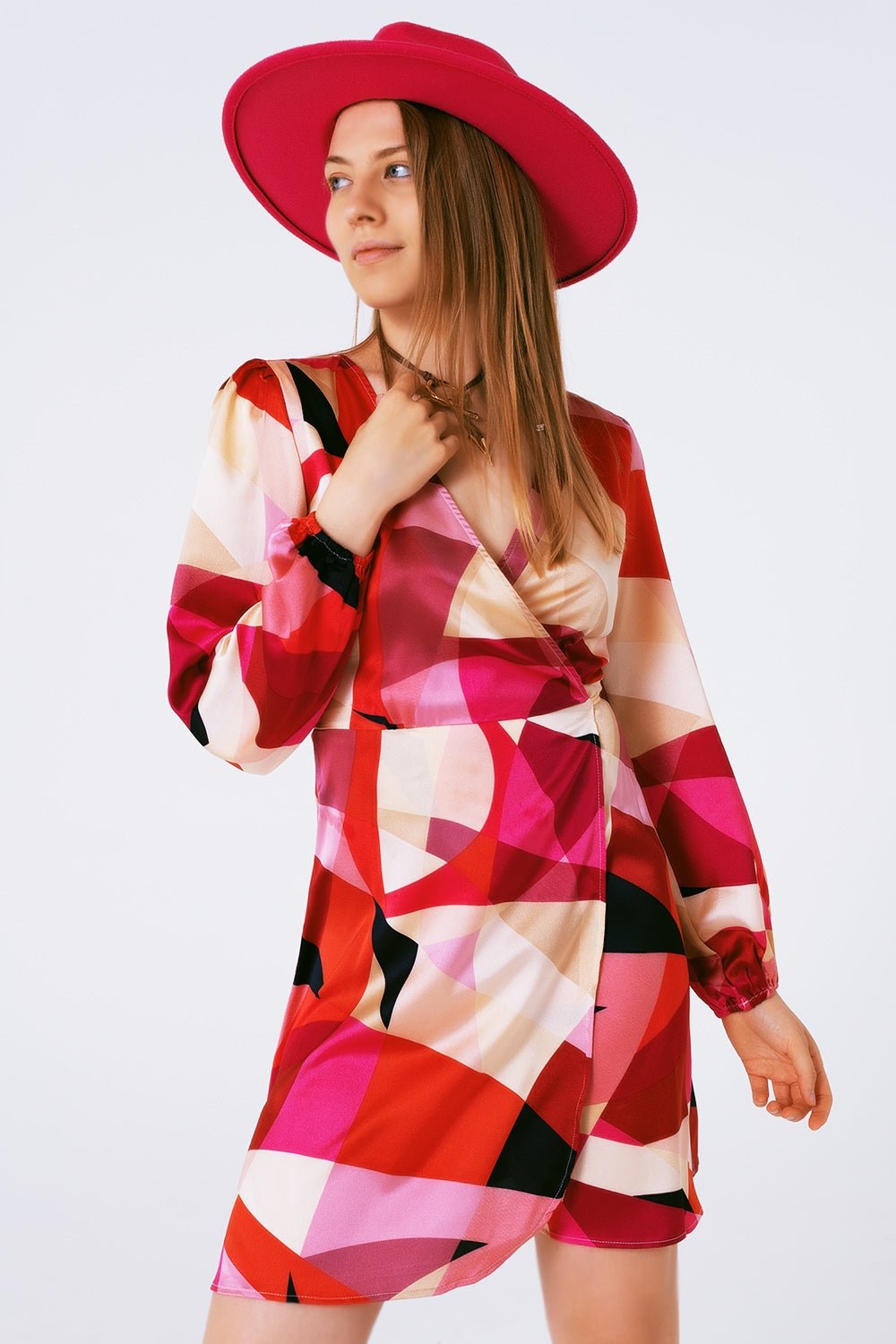 Abito corto incrociato con stampa astratta in fucsia - Because I'm Different shop
