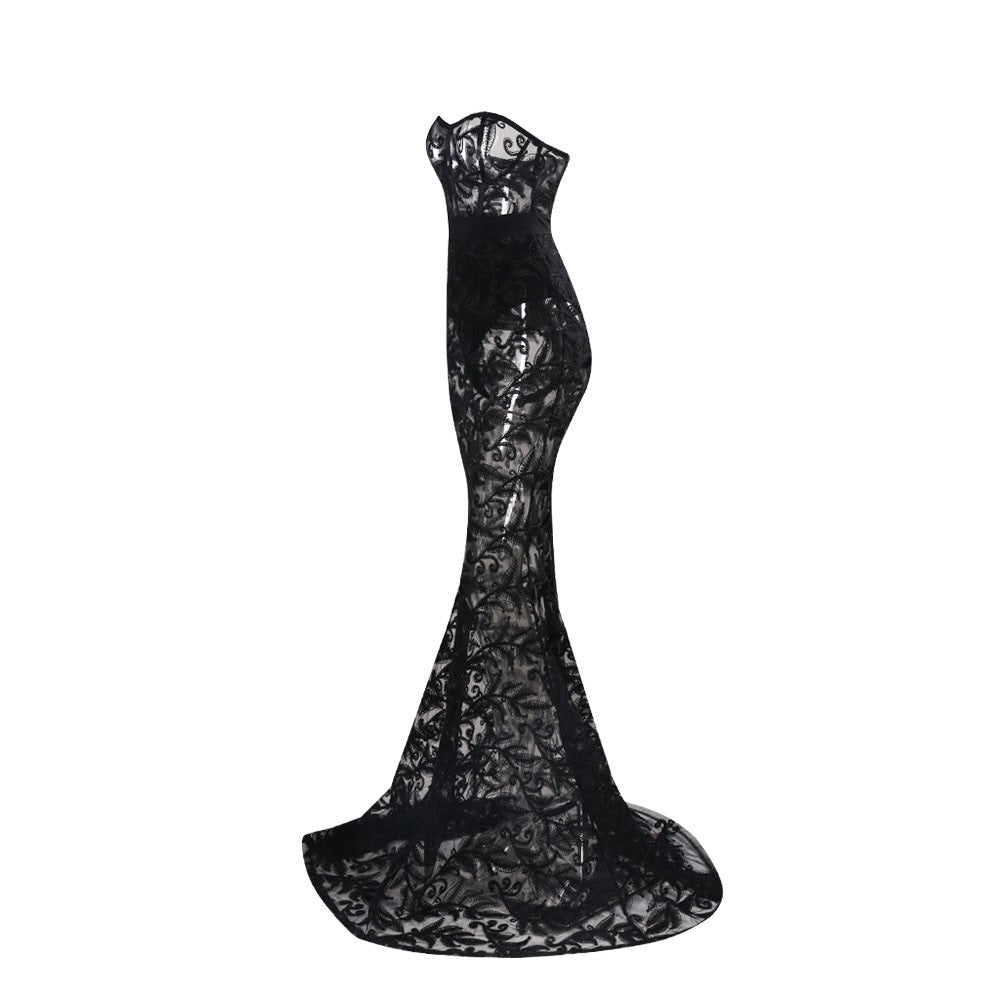 Abito da sera lungo in pizzo nero. - Because I'm Different shop