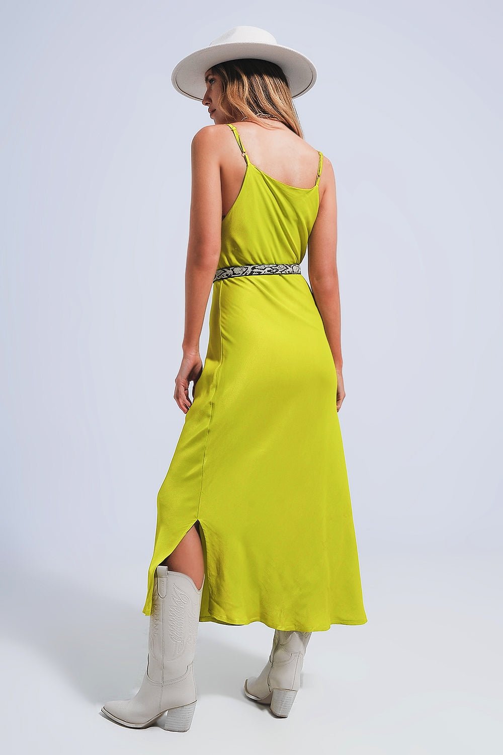 Abito sottoveste midi in raso con spalline sottili, verde. - Because I'm Different shop