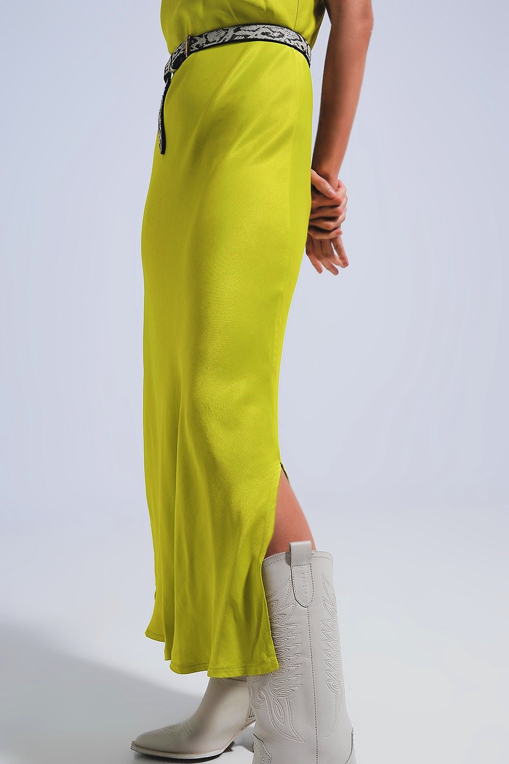 Abito sottoveste midi in raso con spalline sottili, verde. - Because I'm Different shop