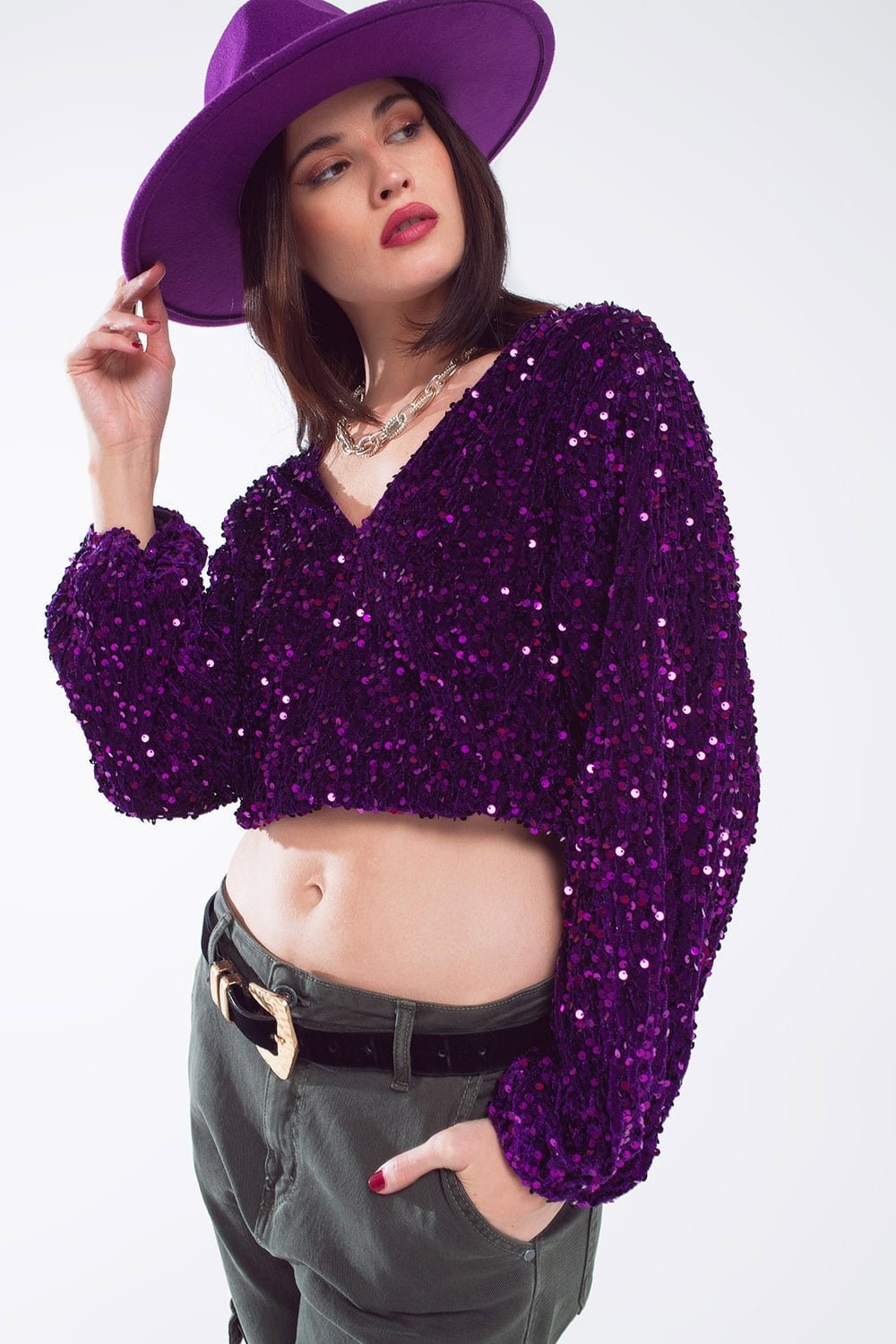 Top di paillettes viola con scollo a V, maniche a palloncino e schiena scoperta - Because I'm Different shop