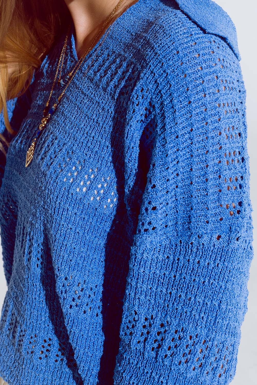 Maglione in Crochet a V con Collo Polo in Blu - Because I'm Different shop